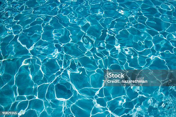O Aqua Refrações - Fotografias de stock e mais imagens de Água - Água, Piscina, Cristal