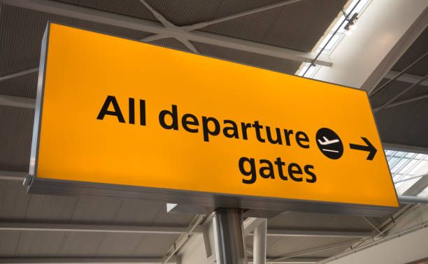 istock Departures information sign in a airport 908307148