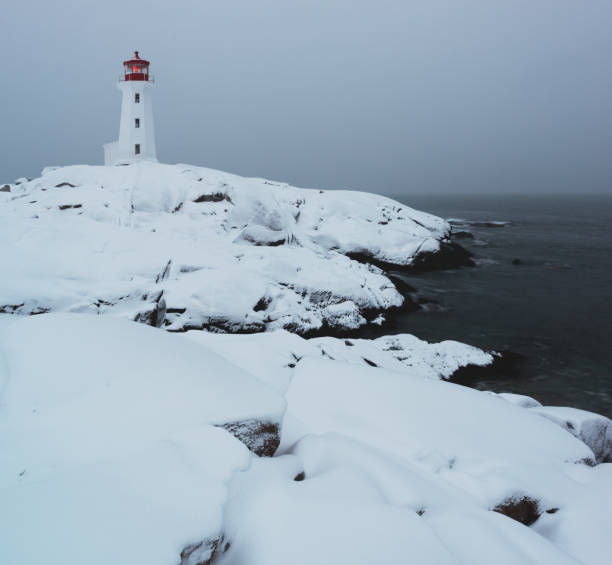 istock Winter Storm in Peggy's Cove 908363108