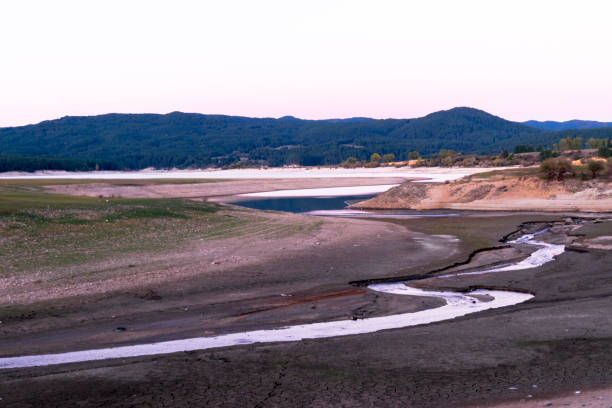 istock sunset on the Cecita lake 908367626