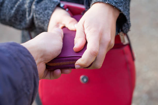 istock Close up pickpocketing outdoor 908370034