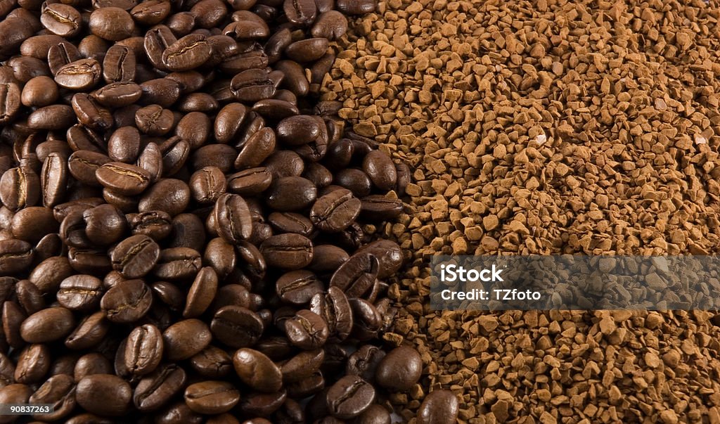 Kaffeebohnen & Instant - Lizenzfrei Bildhintergrund Stock-Foto
