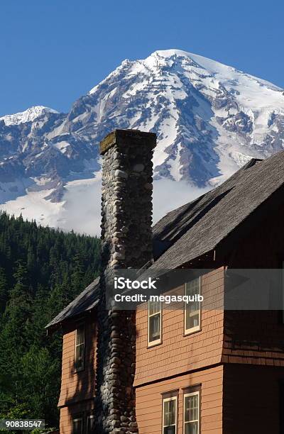 National Park Inn - Fotografie stock e altre immagini di Albergo - Albergo, Ambientazione esterna, Canna fumaria