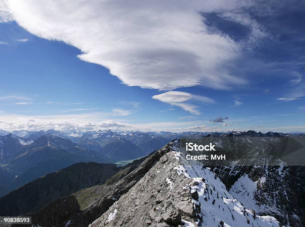 Stromy Grzbiet Górski - zdjęcia stockowe i więcej obrazów Alpinizm - Alpinizm, Alpy, Austria