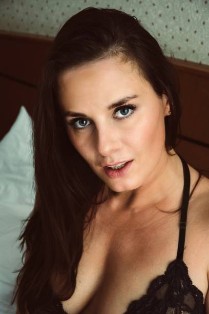 istock beautiful woman portrait 908388274