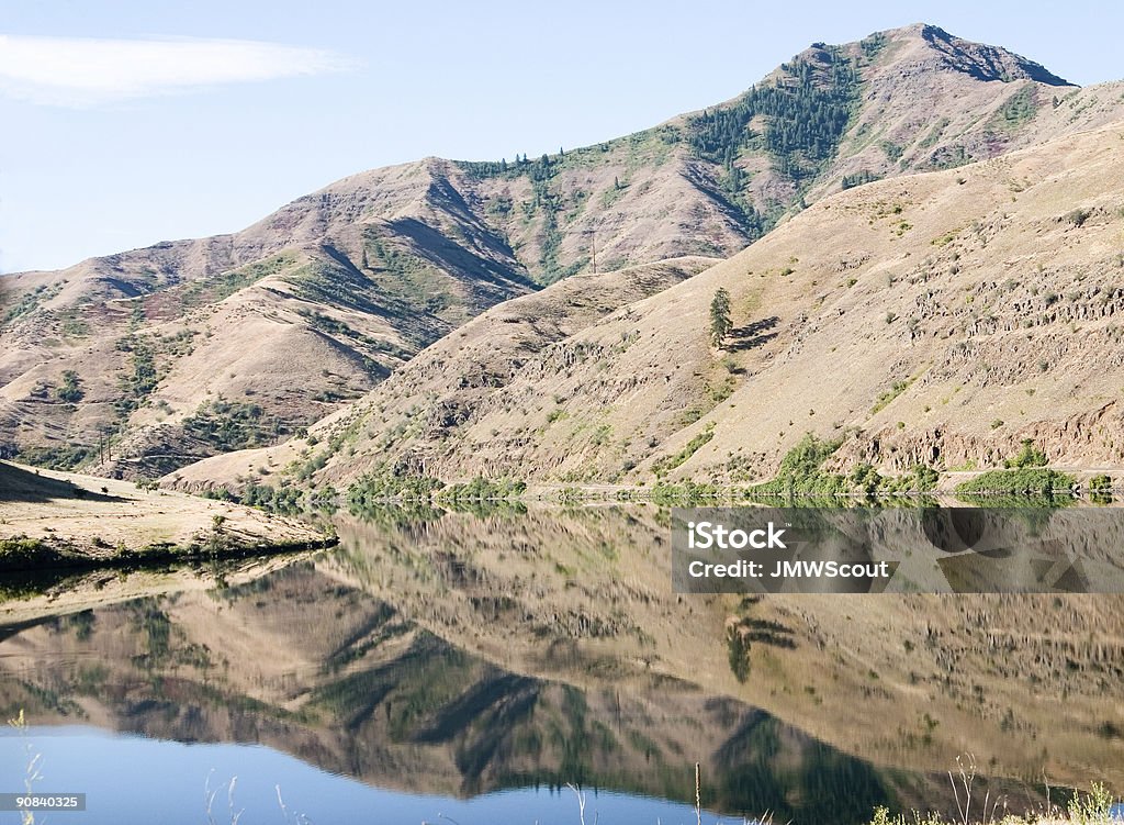 Montanha reflexos no lago - Foto de stock de Hell's Canyon royalty-free