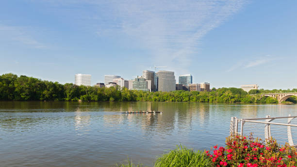 istock Potomac River panorama near Key Bridge with Rosslyn skyscrapers on background. 908480934