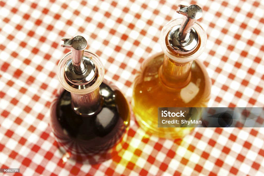 Olio d'oliva e aceto & - Foto stock royalty-free di Aceto