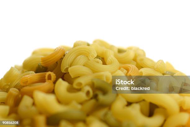 Pasta De Macarrones Foto de stock y más banco de imágenes de Alimento - Alimento, Amarillo - Color, Blanco - Color