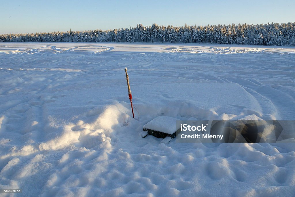 Gefrorener See Eis Loch in Finnland - Lizenzfrei Polarklima Stock-Foto