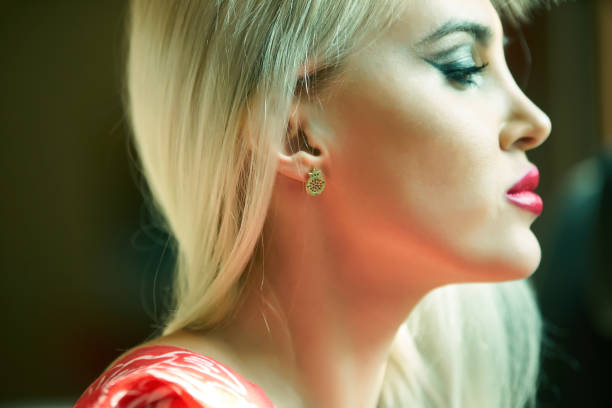 istock Sensual beautiful blonde woman 908575978