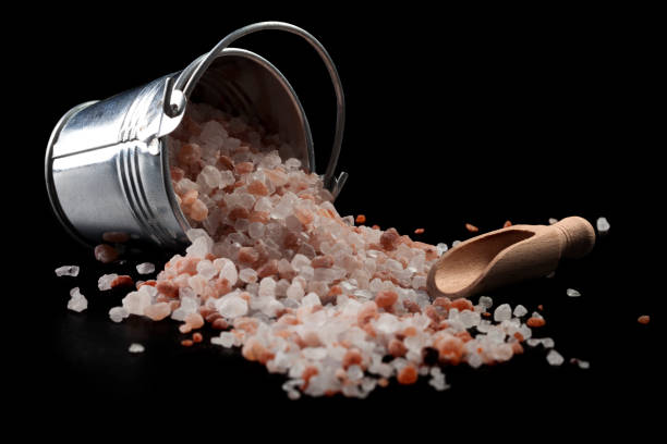 istock Pouring Salt Sith Bucket 908611130