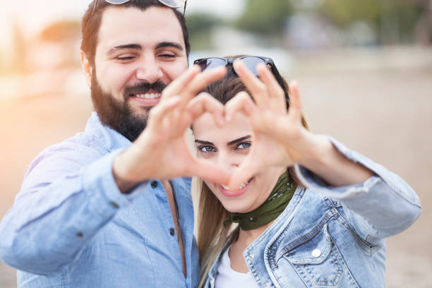 istock Couple in love 908683646
