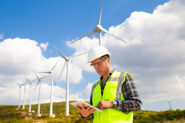 istock Engineers of wind turbine 908686174