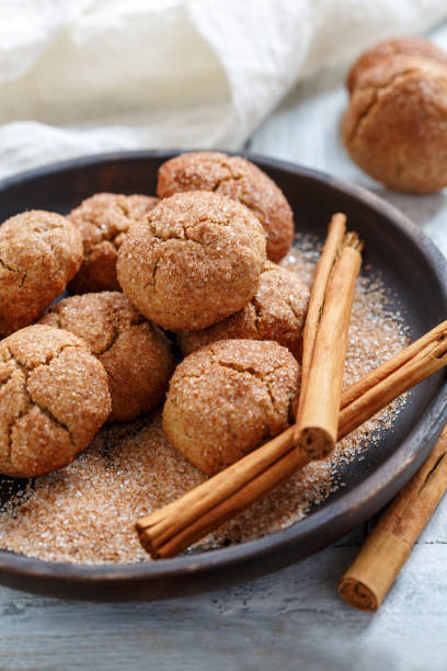 istock Delicious cinnamon cookies with cracks. 908748396