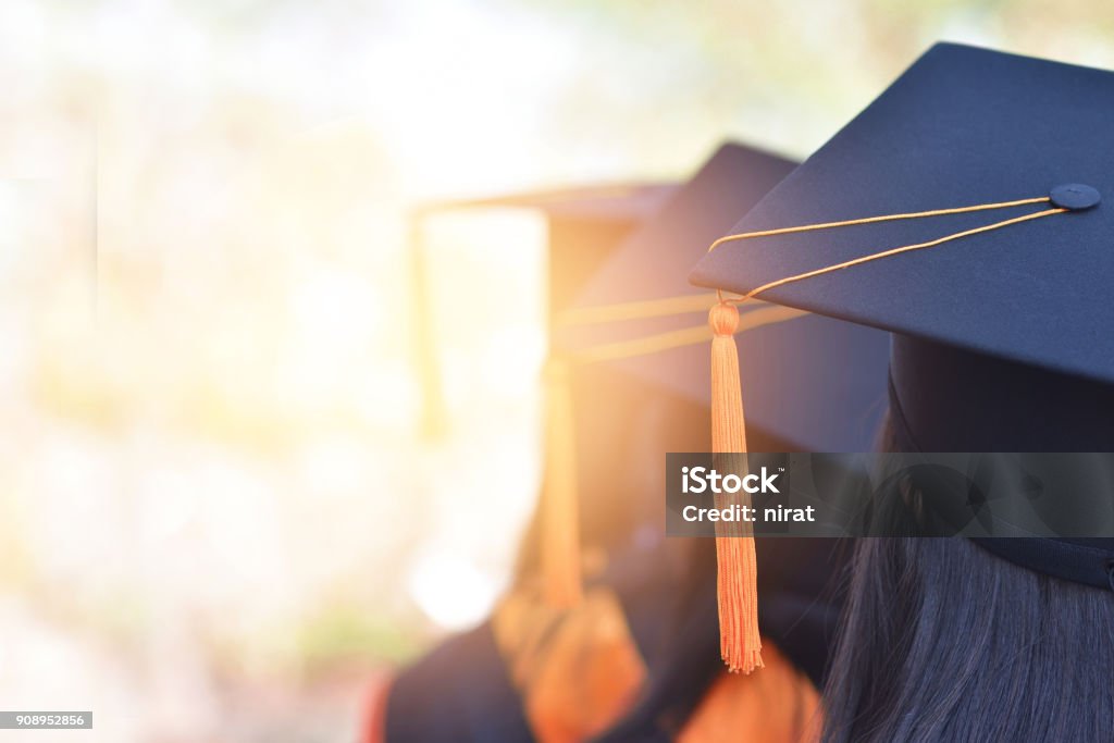 Graduados - Foto de stock de Graduación libre de derechos