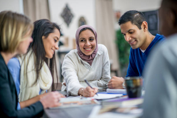 istock Diverse Group Of People 909000572