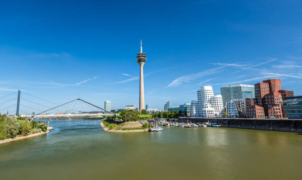 istock Skyline of Dusseldorf 909010158