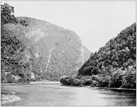 Antique photograph of World's famous sites: Delaware water gap, Pennsylvania