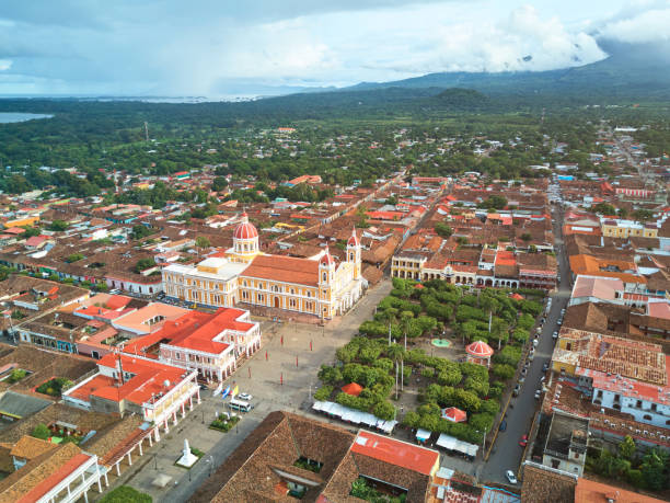 istock Main park in Granada old city 909016504