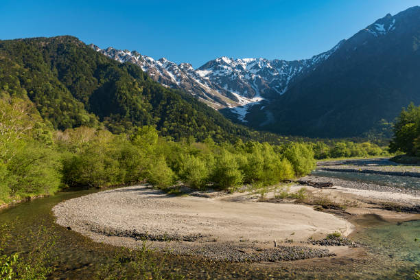 istock Idyllic landscape of Japan 909032556
