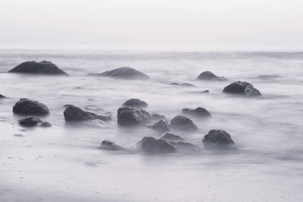 istock Sunrise at the sea 909032714