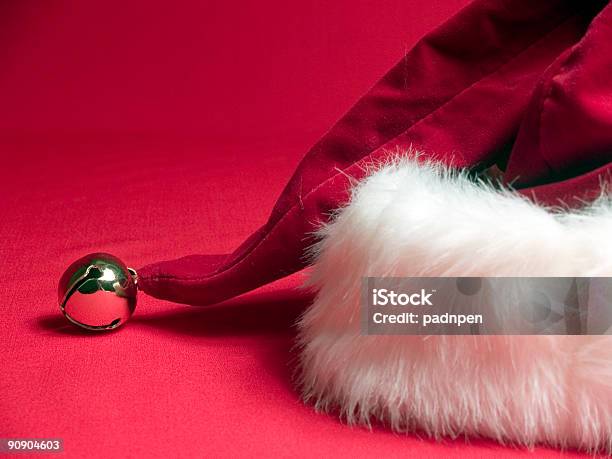 Santa È Qui - Fotografie stock e altre immagini di Babbo Natale - Babbo Natale, Campana, Cappello