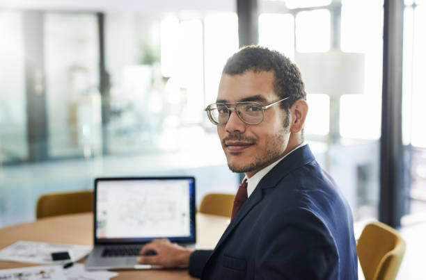 istock Switched onto success 909055808
