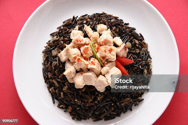 Arroz Negro Y Pollo Foto de stock y más banco de imágenes de Arroz negro - Arroz negro, Pollo, Alimento