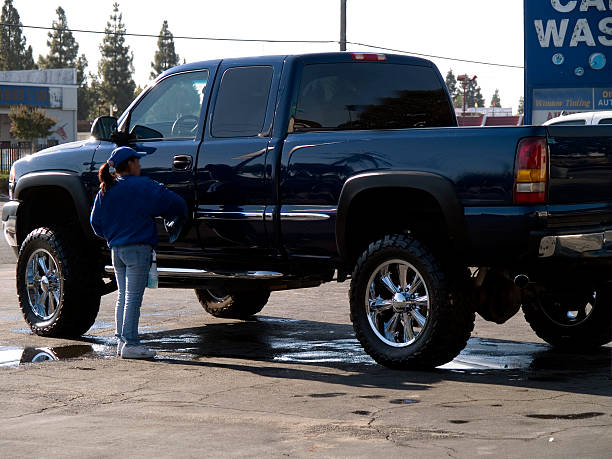 istock at the car wash 90907338