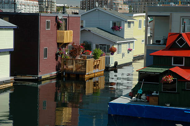 istock Houseboats in the harbor 90907621