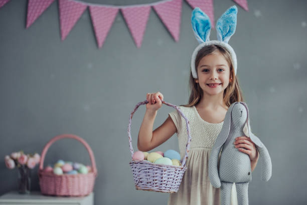 istock Cute little girl celebrating Easter 909085722