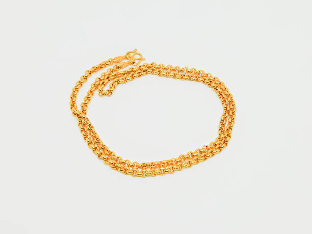 istock 24 Karat yellow gold necklace 909092612