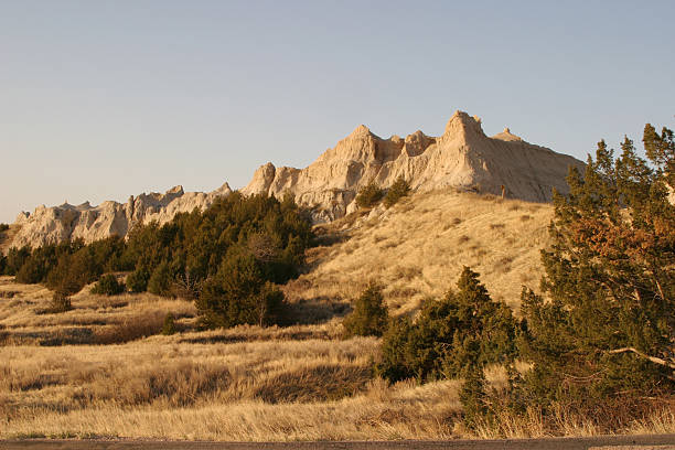 istock Badlands ridge in morning light 90909715