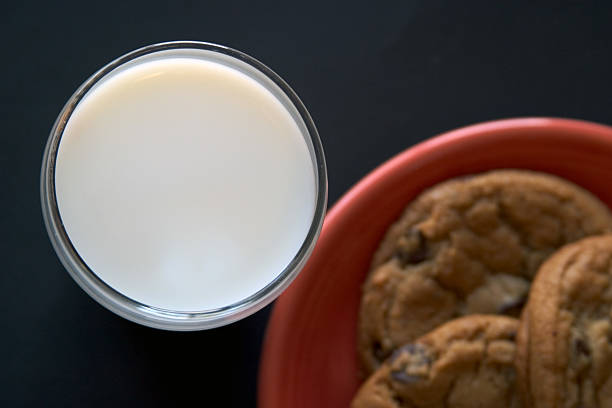 istock Milk and Cookies 90911058