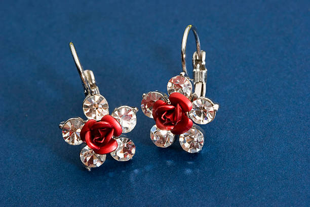 ohrringe - earring ruby gold rose stock-fotos und bilder