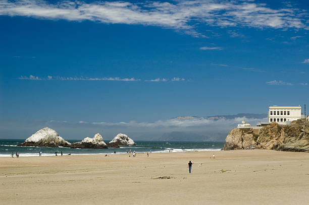istock Cliff House and Pacific Ocean of San Francisco 90914545