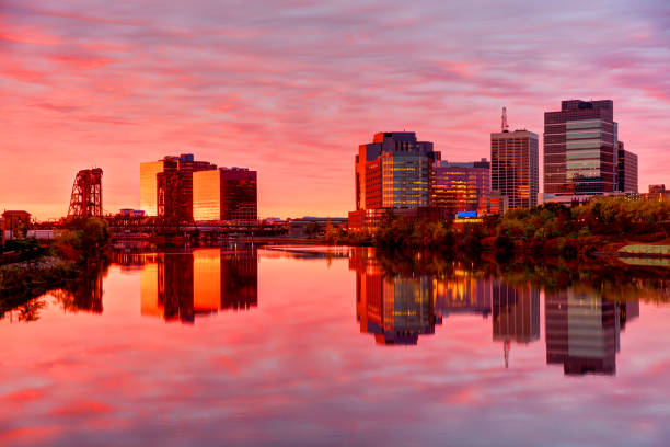 istock Downtown Newark, New Jersey Skyline 909145944