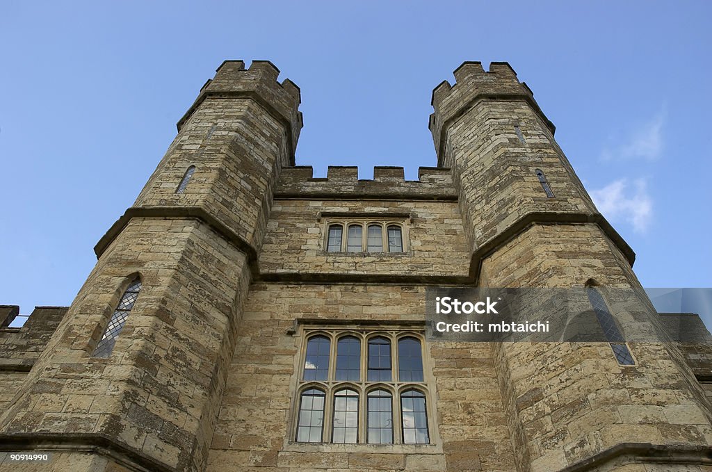 Castello di Leeds torrette - Foto stock royalty-free di Castello di Leeds