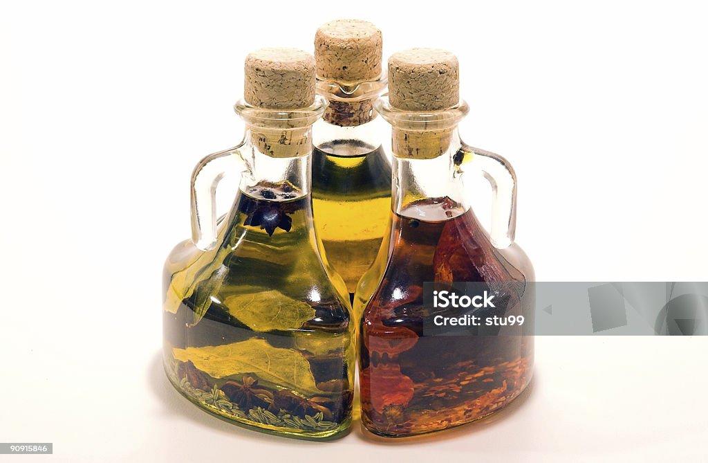 Trois bouteilles d'huile d'Olive - Photo de Aliment libre de droits