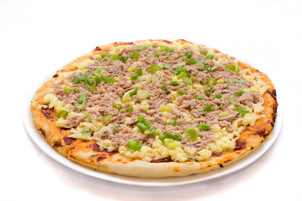 tuna and scallion onion pizza. - pizza tuna prepared fish cheese imagens e fotografias de stock