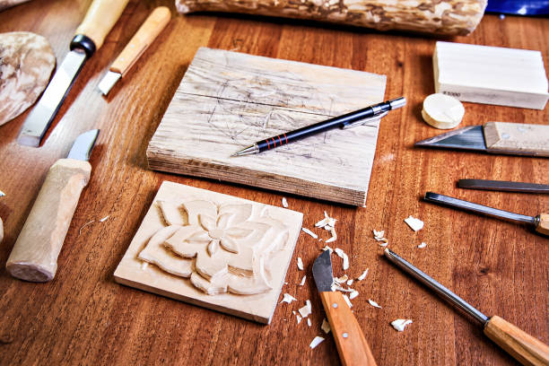 istock Old used wood carving tools 909180624