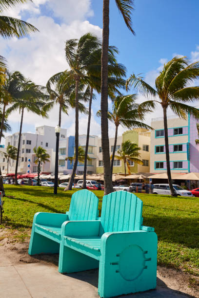 istock Miami Beach Ocean boulevard Art Deco Florida 909188536