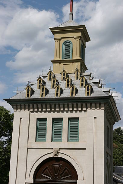 istock Bird house at Dundurn Castle 90919450