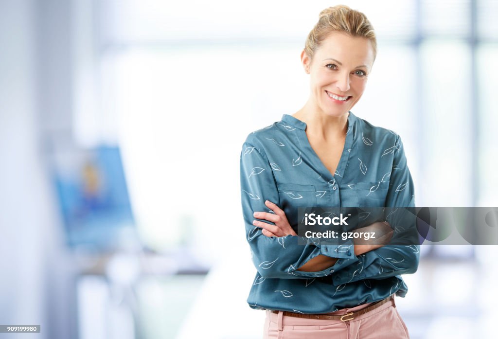 Mulher de negócios no escritório - Foto de stock de Mulheres royalty-free