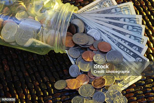 Jar Geld Sparen Stockfoto und mehr Bilder von 1-Dollar-Schein - 1-Dollar-Schein, 20-Dollar-Schein, 5-Dollar-Schein