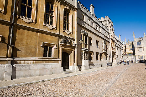 istock Radcliffe Square, Oxford University 90922324