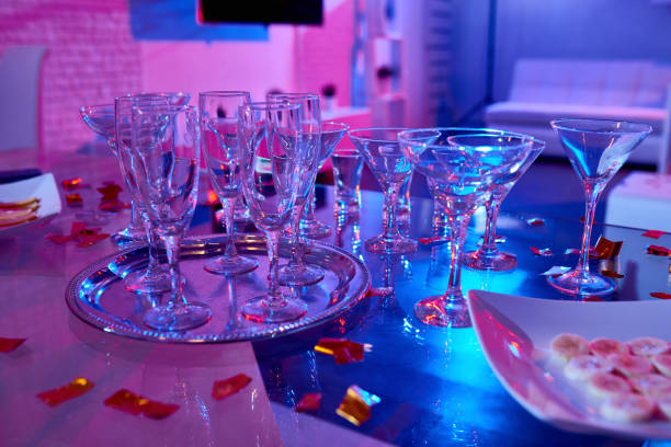 istock Cocktail Glasses on Party Table 909225336