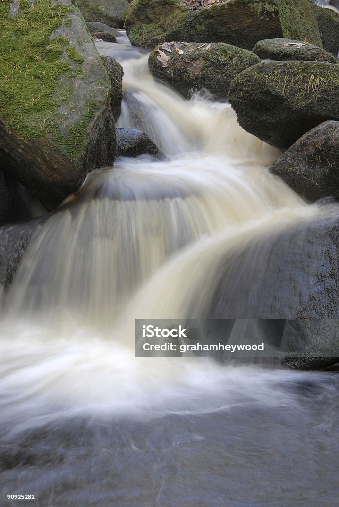 Otoño de corriente - Foto de stock de Agua libre de derechos