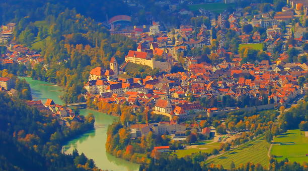 istock Fussen old town cityscape from above - Idyllic river in Bavarian alps - Germany 909255630